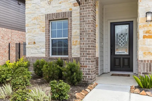 $3,800 | 1523 Alpine Drive, Rosharon, TX 77583