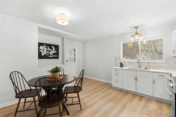 $355,000 | 1251 Green Knoll Drive, Fenton, MO 63026