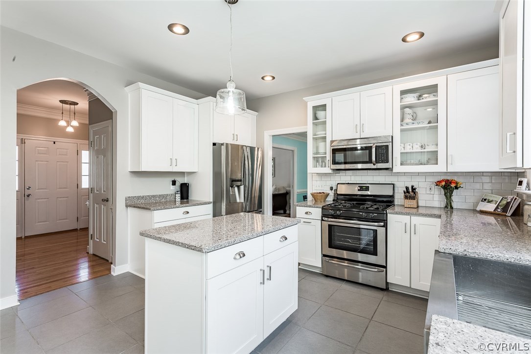 2529 Dunham Road Henrico, VA 23233 - Photo 4 of 32 Gallery Image 4