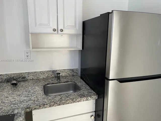 $950 | 1012 North 24th Avenue, Unit 1, Hollywood, FL 33020