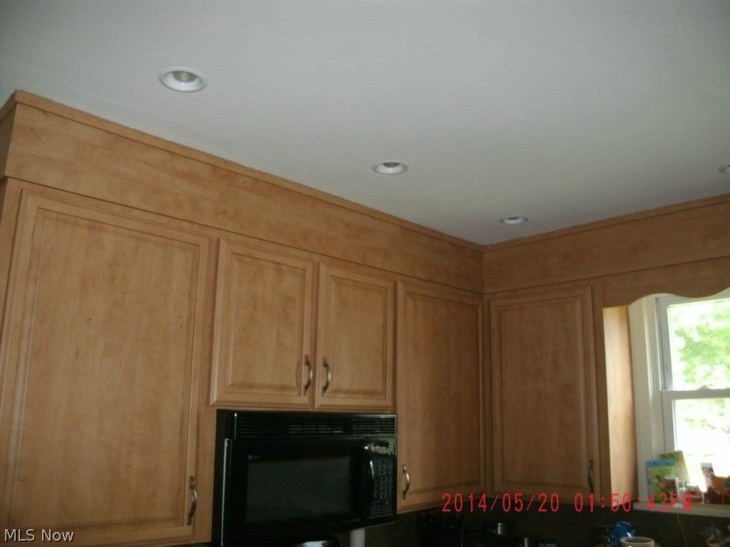 13814 Woodworth Road New Springfield, OH 44443 - Photo 2 of 11 Gallery Image 2