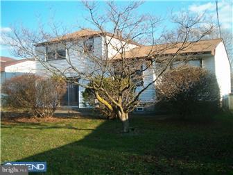 9732 Chapel Road Philadelphia, PA 19115 - Photo 7 of 8