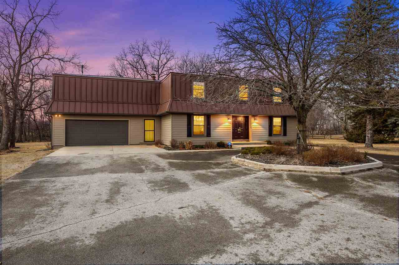 5297 Sand Road Southeast Iowa City, IA 52240 - Photo 1 of 68 Gallery Image 1