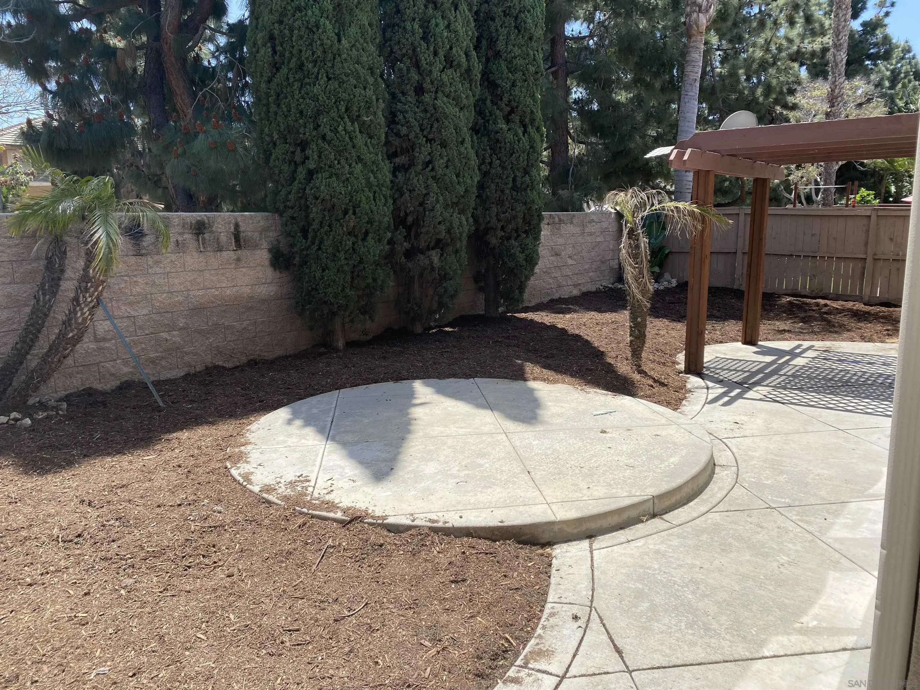 348 Monte Vista Way Oceanside, CA 92057 - Photo 16 of 20 a view of outdoor space and yard