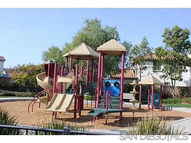 348 Monte Vista Way Oceanside, CA 92057 - Photo 19 of 20 a view of outdoor space with seating