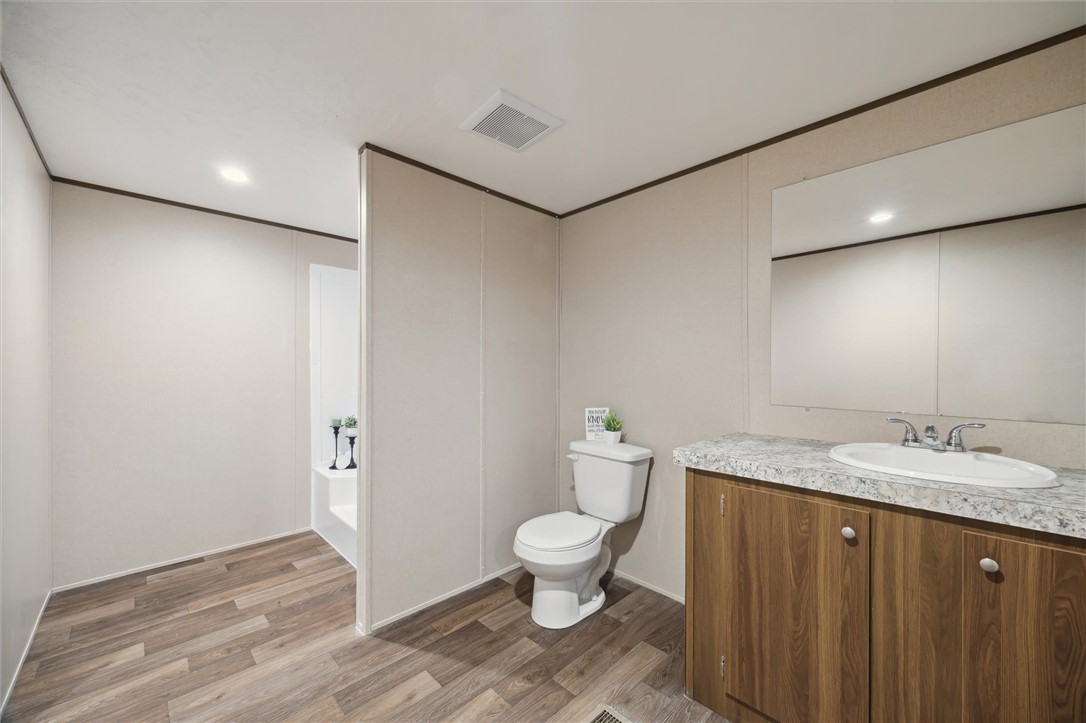 4845 Long Shadows Road Navasota, TX 77868 - Photo 10 of 13 Large Primary Bathroom