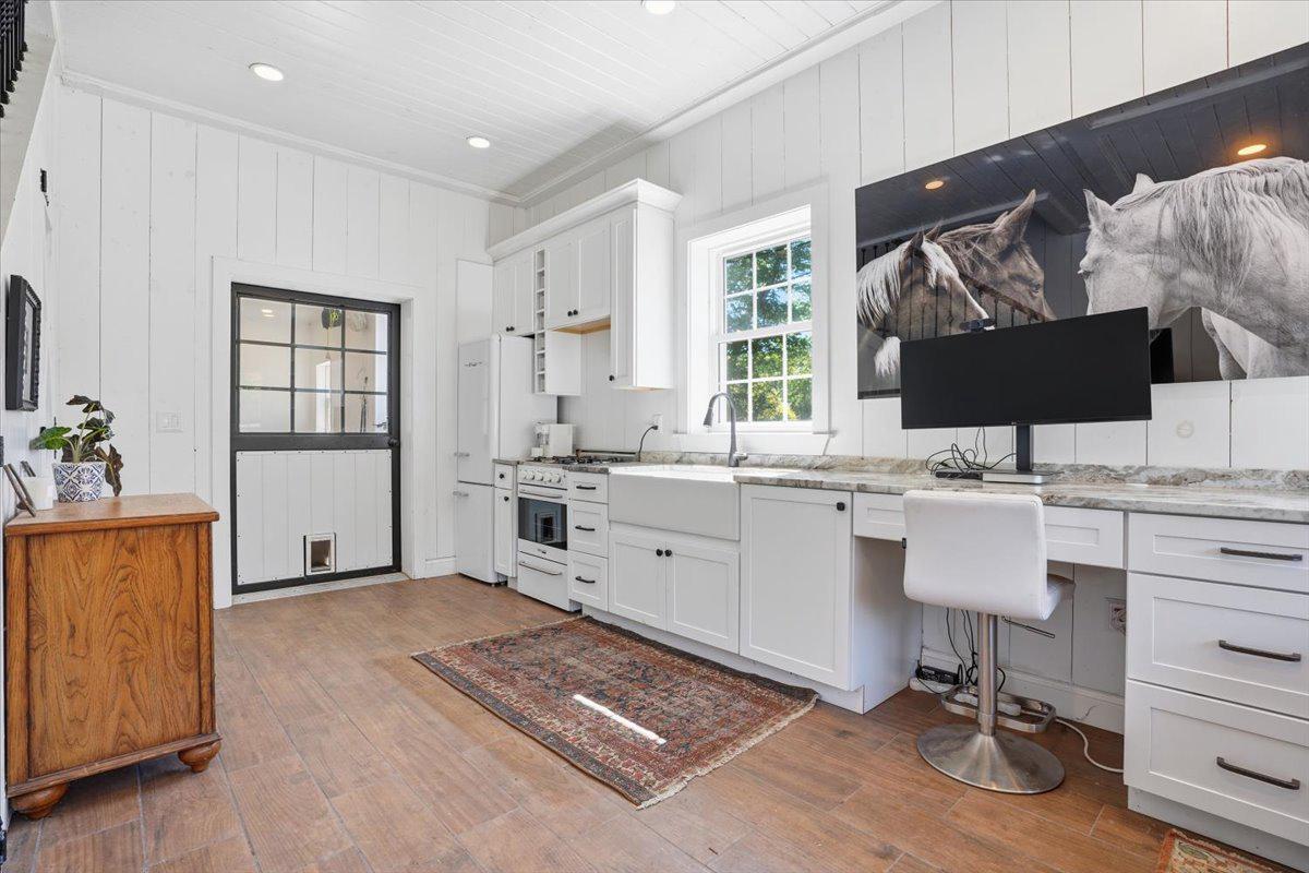 318 Welcome House Road Perkasie, PA 18944 - Photo 73 of 121 This great space is climate controlled too...!