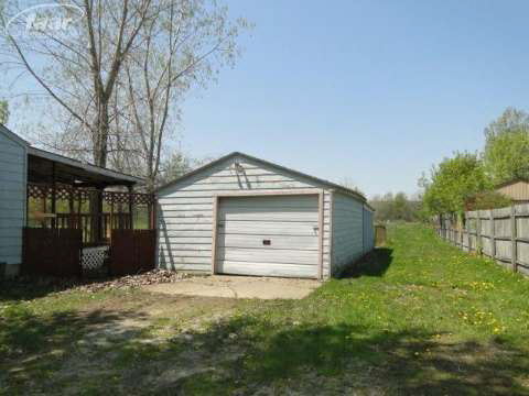 8321 North Jennings Road Mount Morris, MI 48458 - Photo 10 of 10 20401943-9.JPG