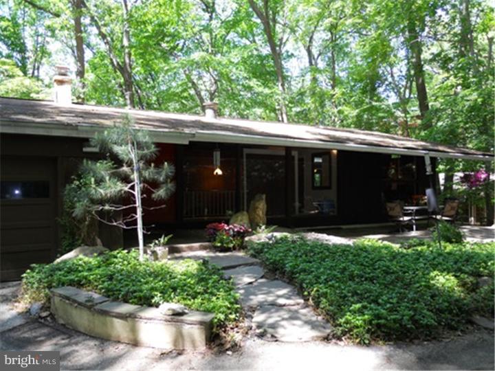 206 Lawrence Lane Wayne, PA 19087 - Photo 1 of 19 Gallery Image 1