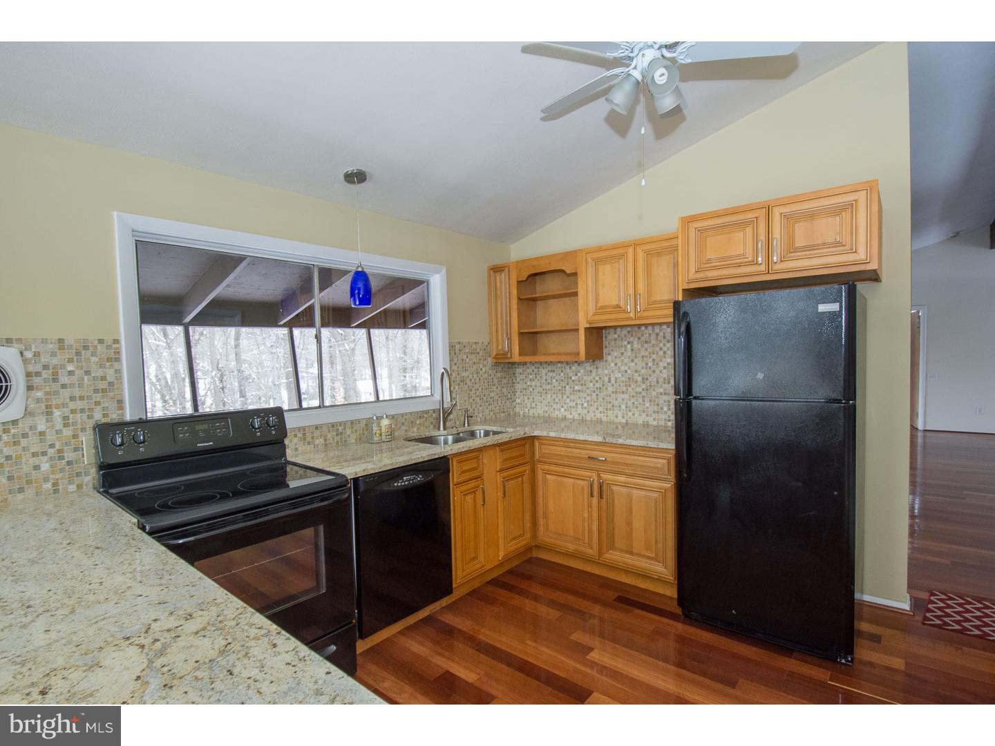 206 Lawrence Lane Wayne, PA 19087 - Photo 11 of 19 Gallery Image 11