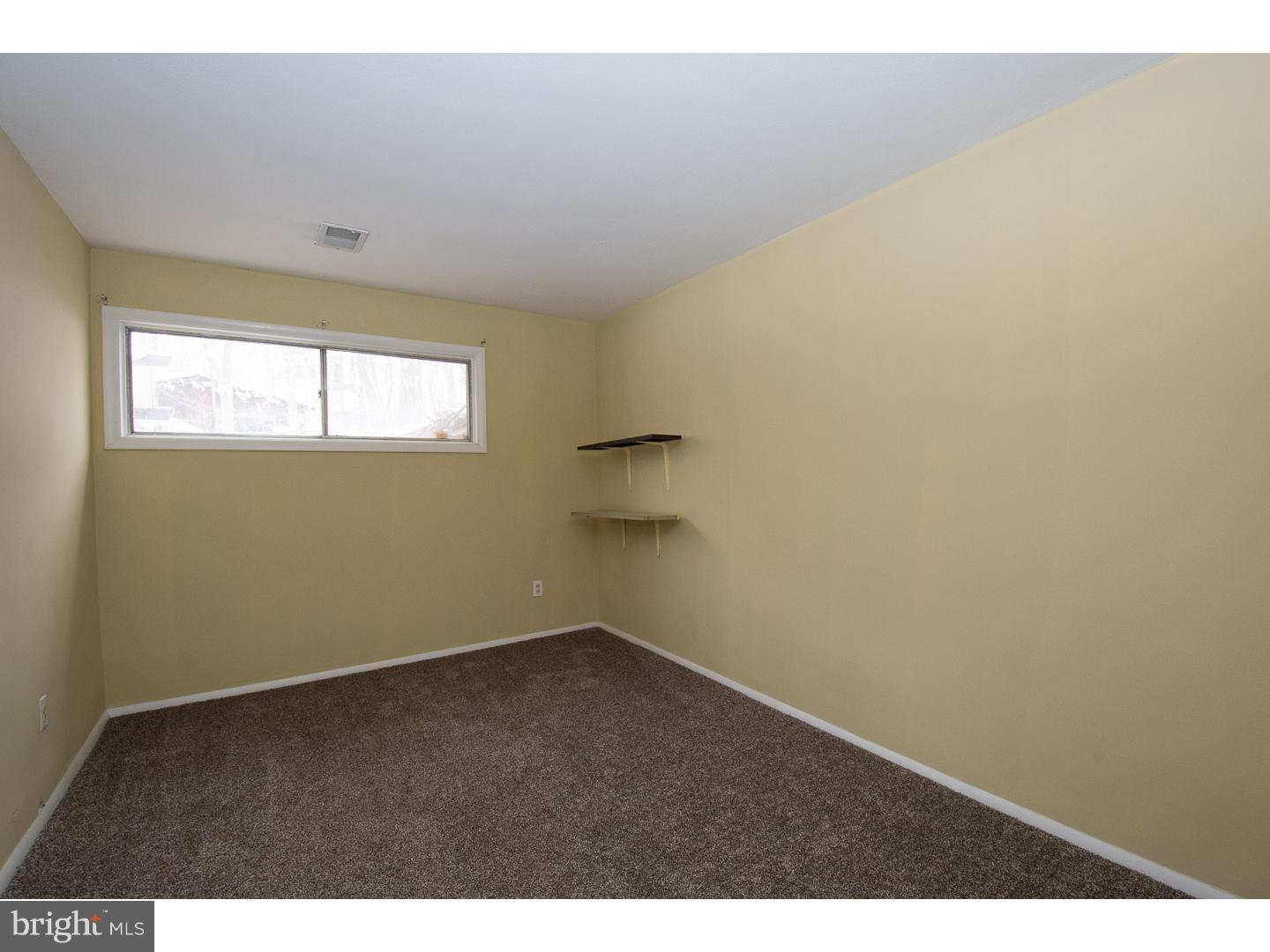 206 Lawrence Lane Wayne, PA 19087 - Photo 14 of 19 Gallery Image 14