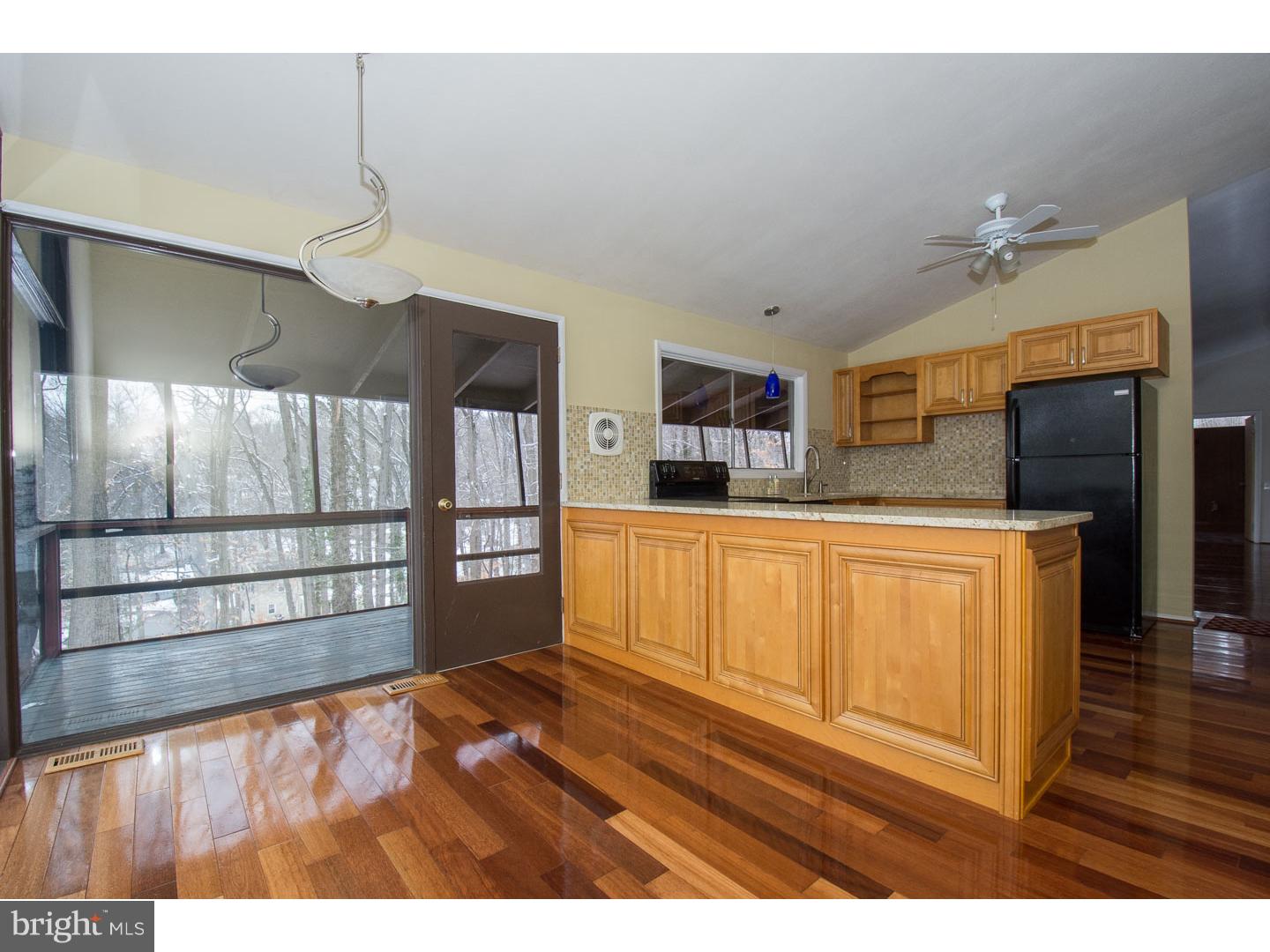 206 Lawrence Lane Wayne, PA 19087 - Photo 9 of 19 Gallery Image 9