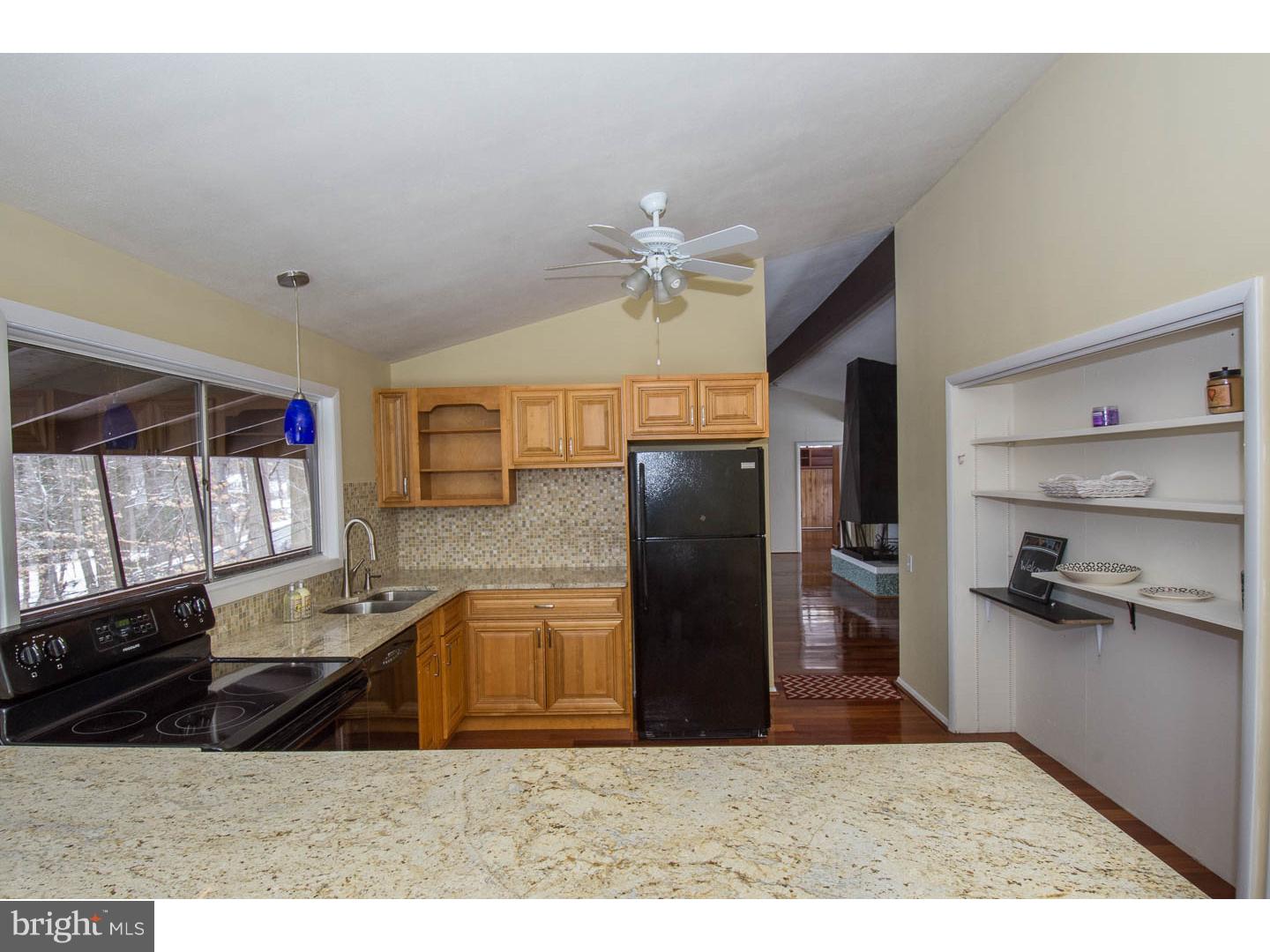 206 Lawrence Lane Wayne, PA 19087 - Photo 10 of 19 Gallery Image 10