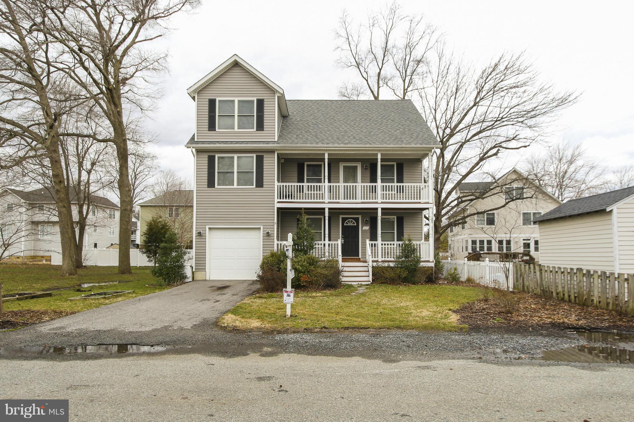 422 Venton Road Edgewater, MD 21037 - Photo 1 of 30 Exterior (Front)
