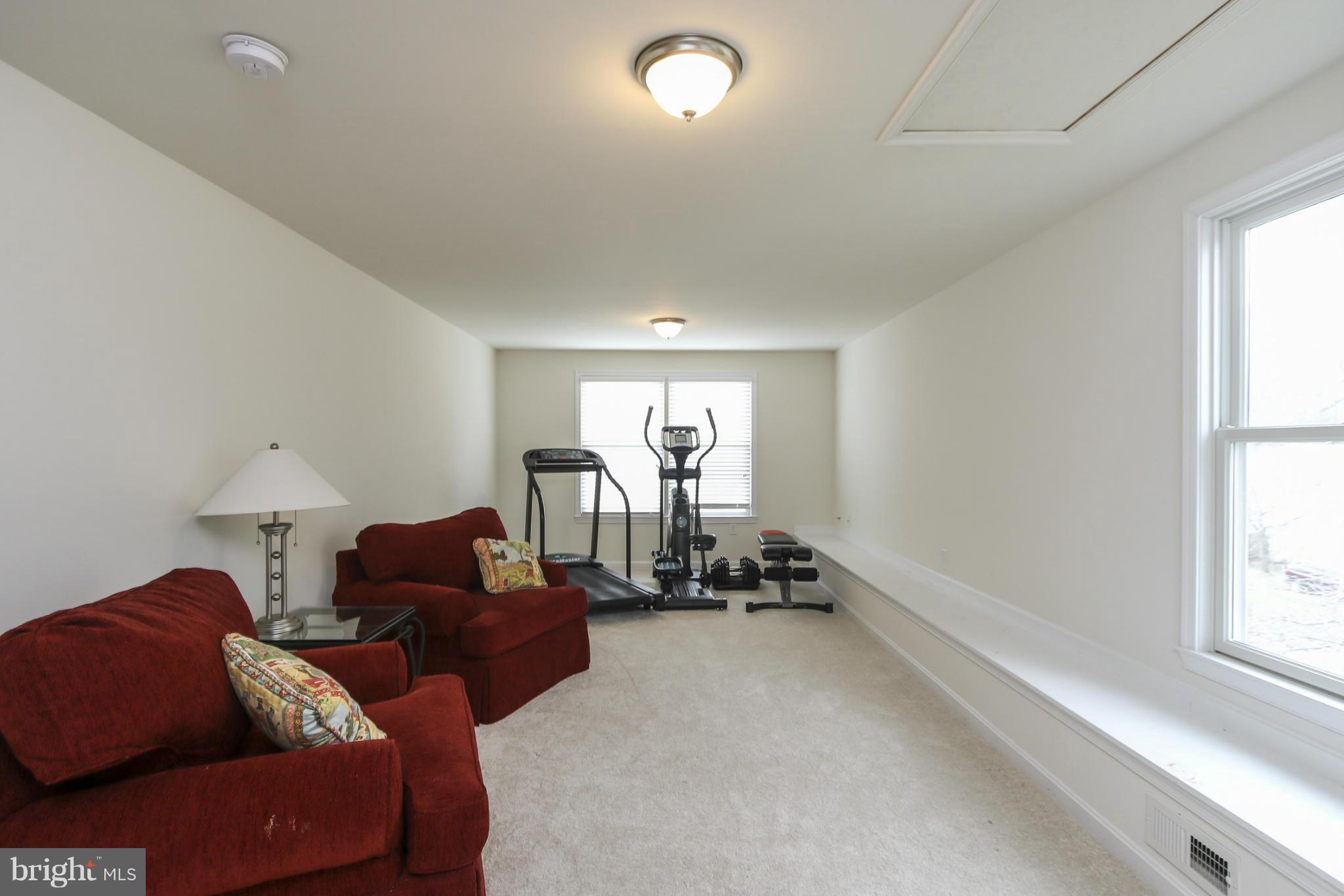 422 Venton Road Edgewater, MD 21037 - Photo 21 of 30 Third Floor Bedroom #5