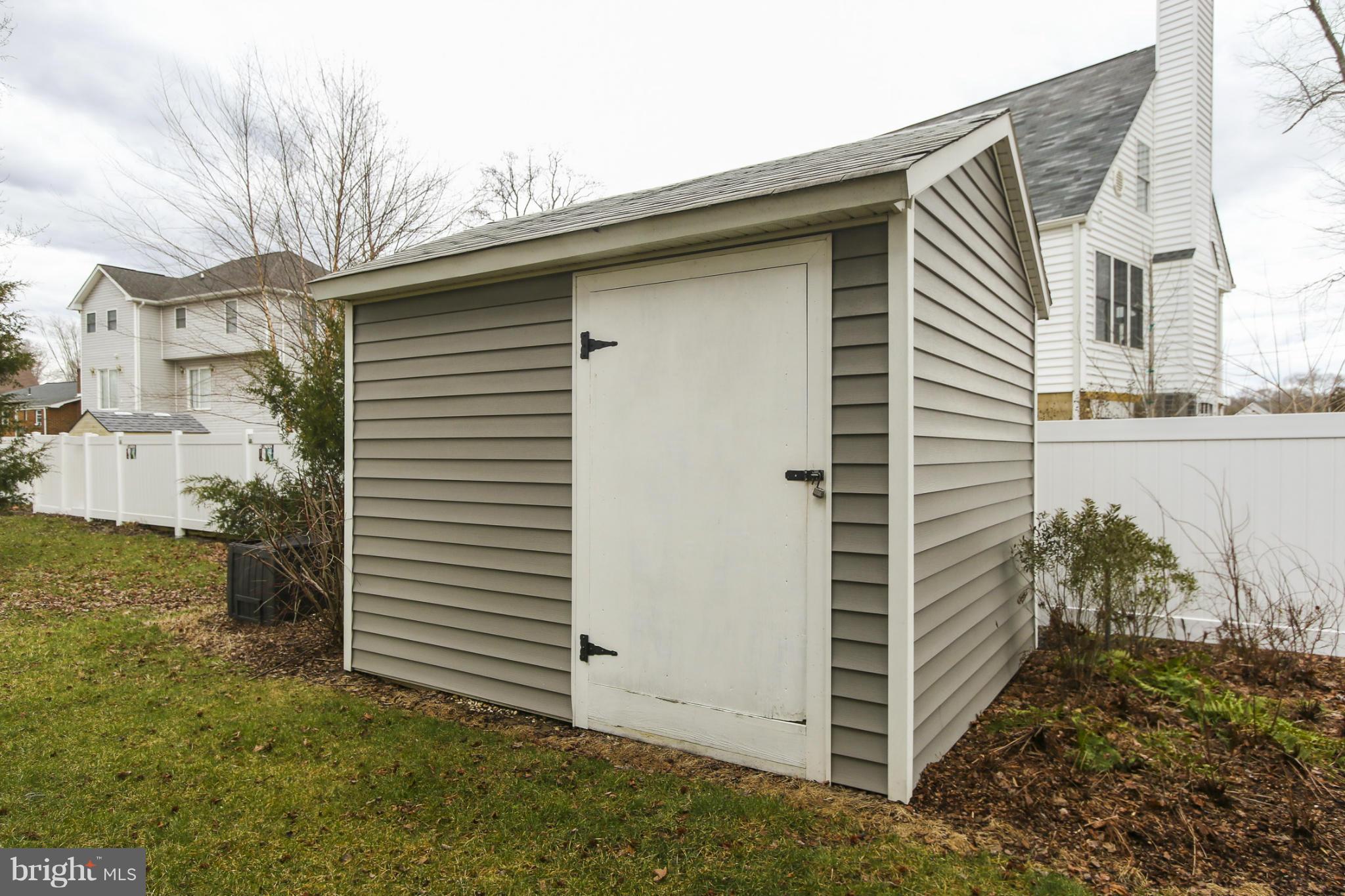 422 Venton Road Edgewater, MD 21037 - Photo 25 of 30 Storage Shed