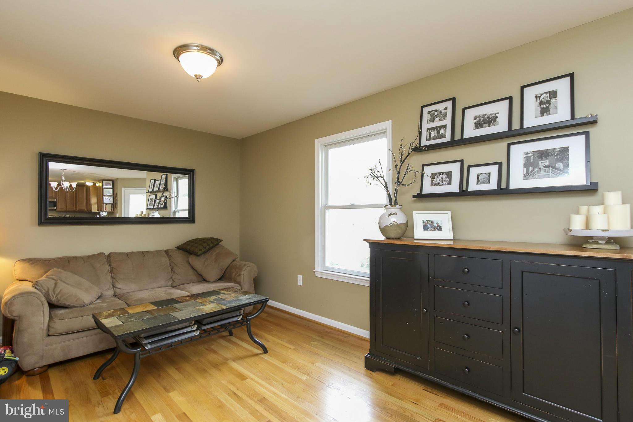 422 Venton Road Edgewater, MD 21037 - Photo 6 of 30 Family Room