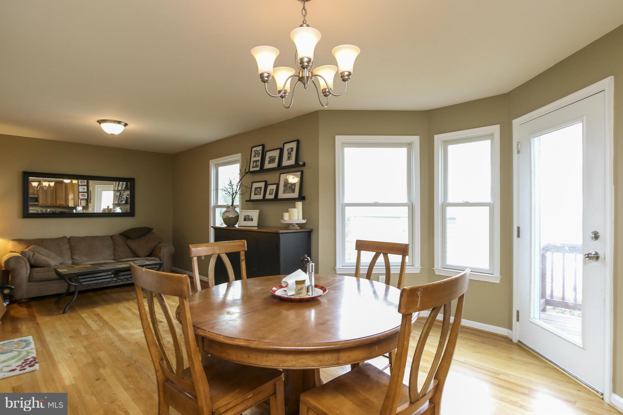 422 Venton Road Edgewater, MD 21037 - Photo 8 of 30 Dining Room