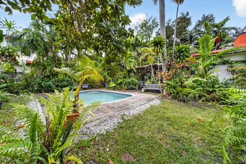 $1,650,000 | 320 San Sebastian Avenue, Coral Gables, FL 33134