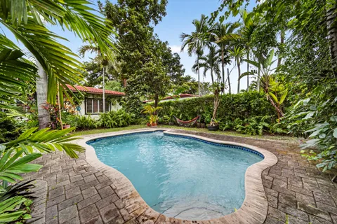 $1,650,000 | 320 San Sebastian Avenue, Coral Gables, FL 33134