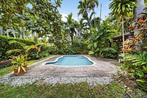 $1,650,000 | 320 San Sebastian Avenue, Coral Gables, FL 33134