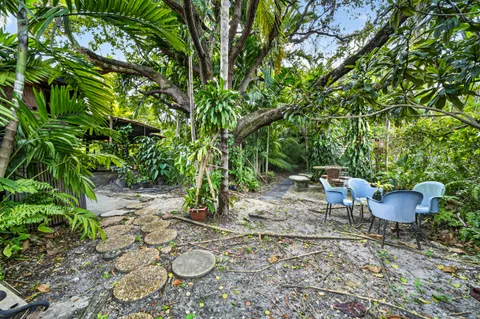 $1,650,000 | 320 San Sebastian Avenue, Coral Gables, FL 33134