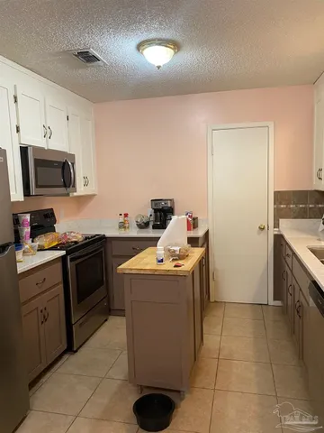 $229,800 | 4364 West Avenida De Golf, Pace, FL 32571