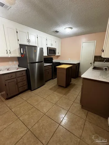 $229,800 | 4364 West Avenida De Golf, Pace, FL 32571