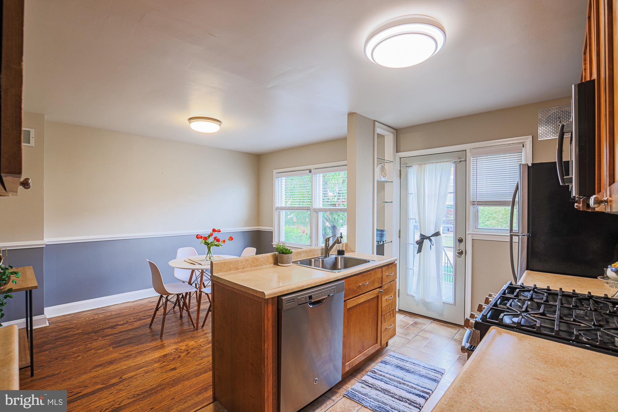 4249 Elsa Terrace Baltimore, MD 21211 - Photo 13 of 41