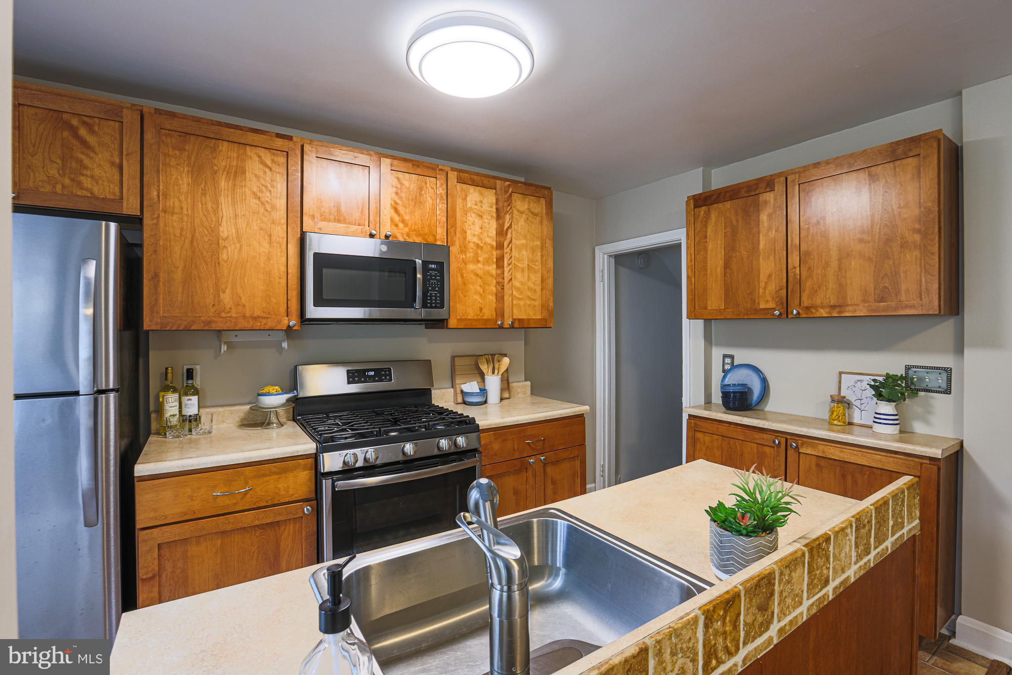 4249 Elsa Terrace Baltimore, MD 21211 - Photo 19 of 41