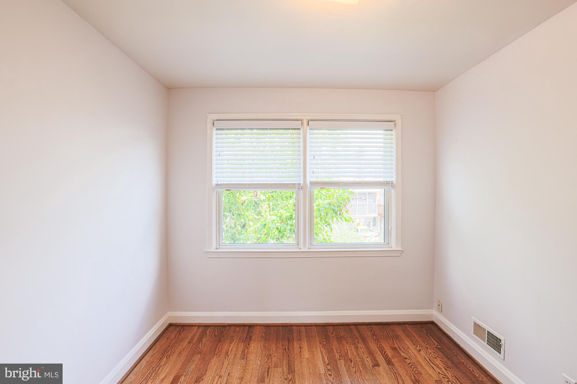 4249 Elsa Terrace Baltimore, MD 21211 - Photo 25 of 41