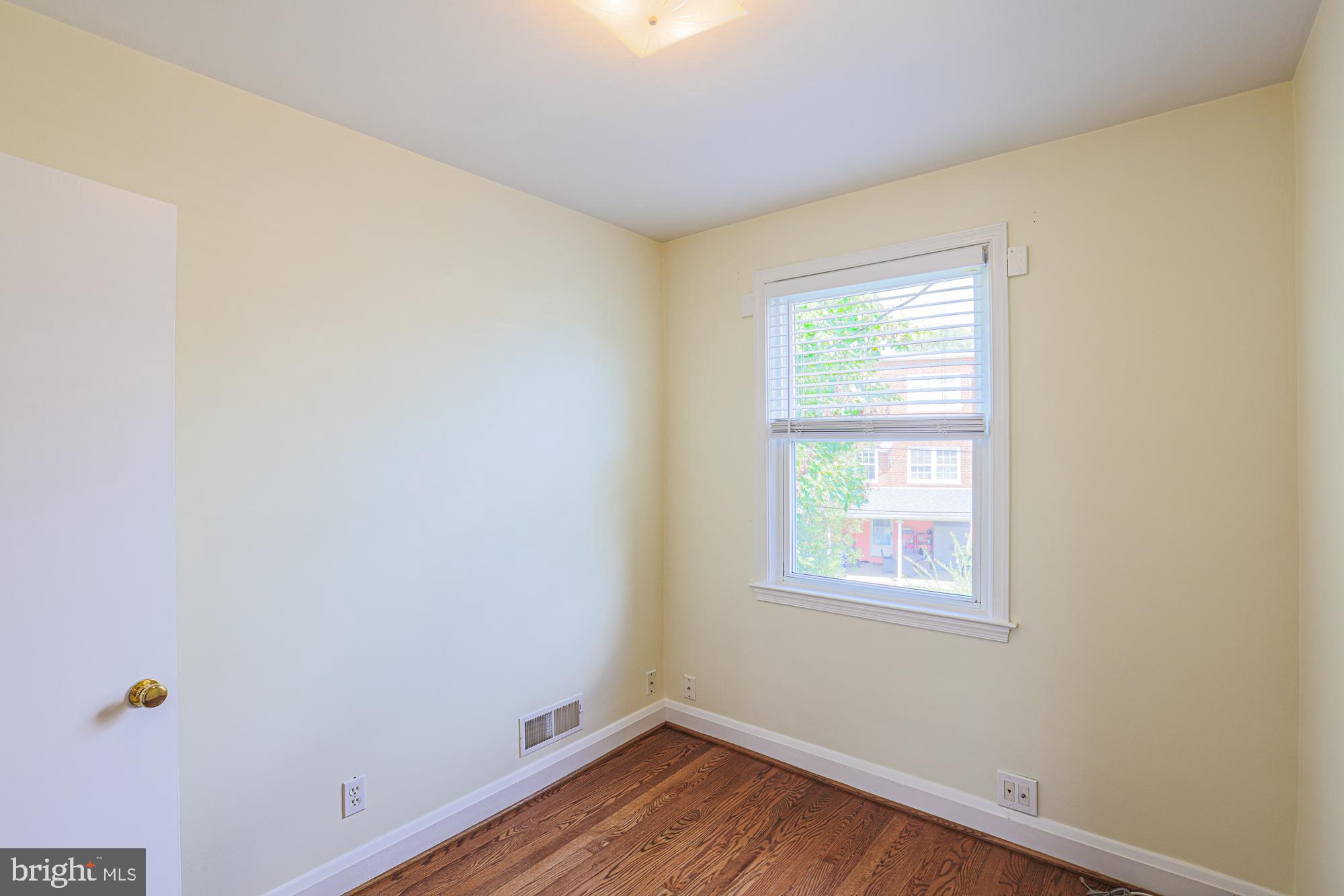 4249 Elsa Terrace Baltimore, MD 21211 - Photo 27 of 41