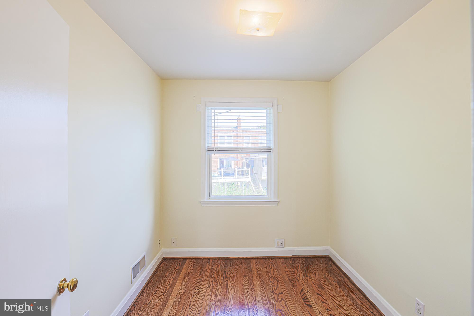 4249 Elsa Terrace Baltimore, MD 21211 - Photo 28 of 41