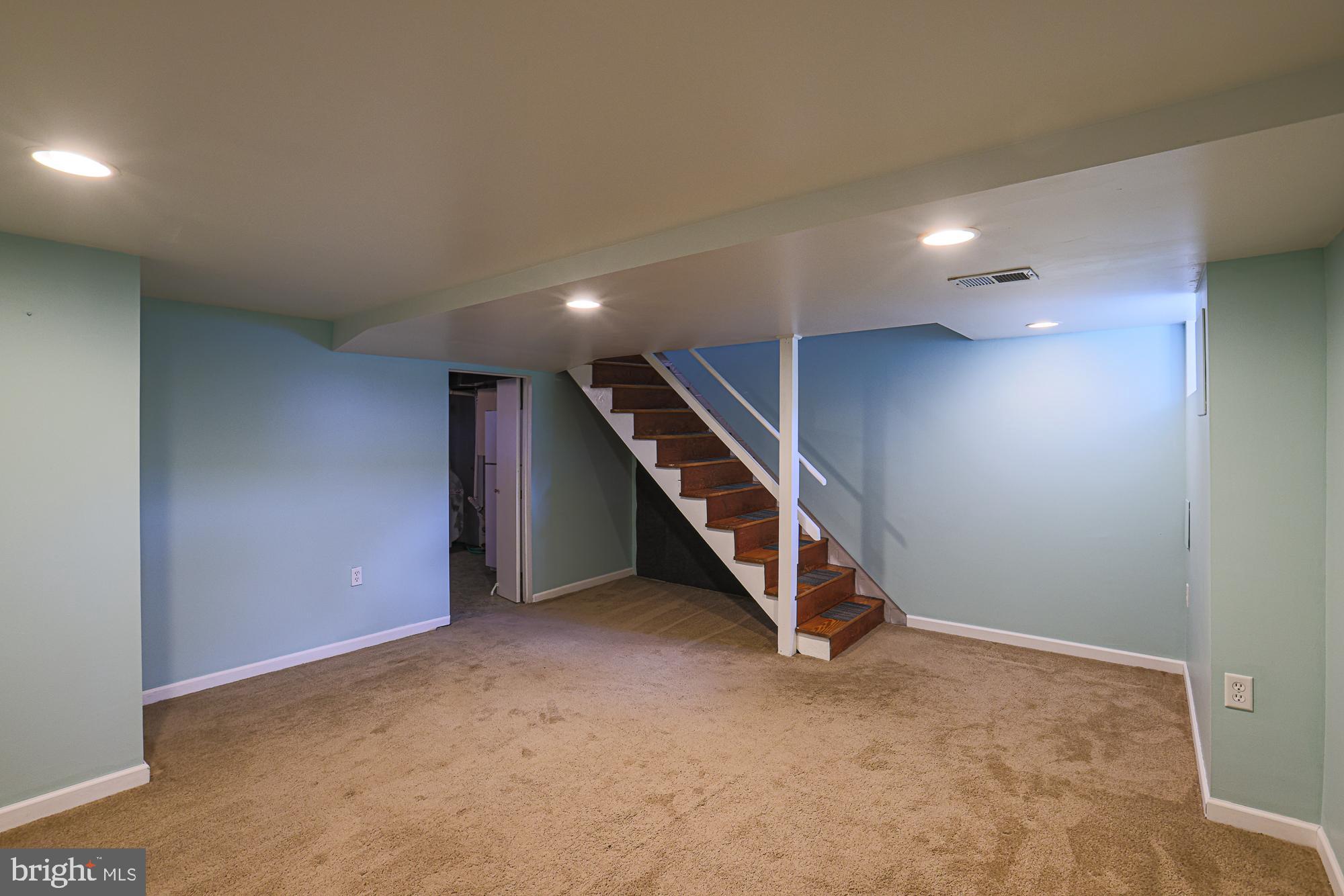 4249 Elsa Terrace Baltimore, MD 21211 - Photo 32 of 41