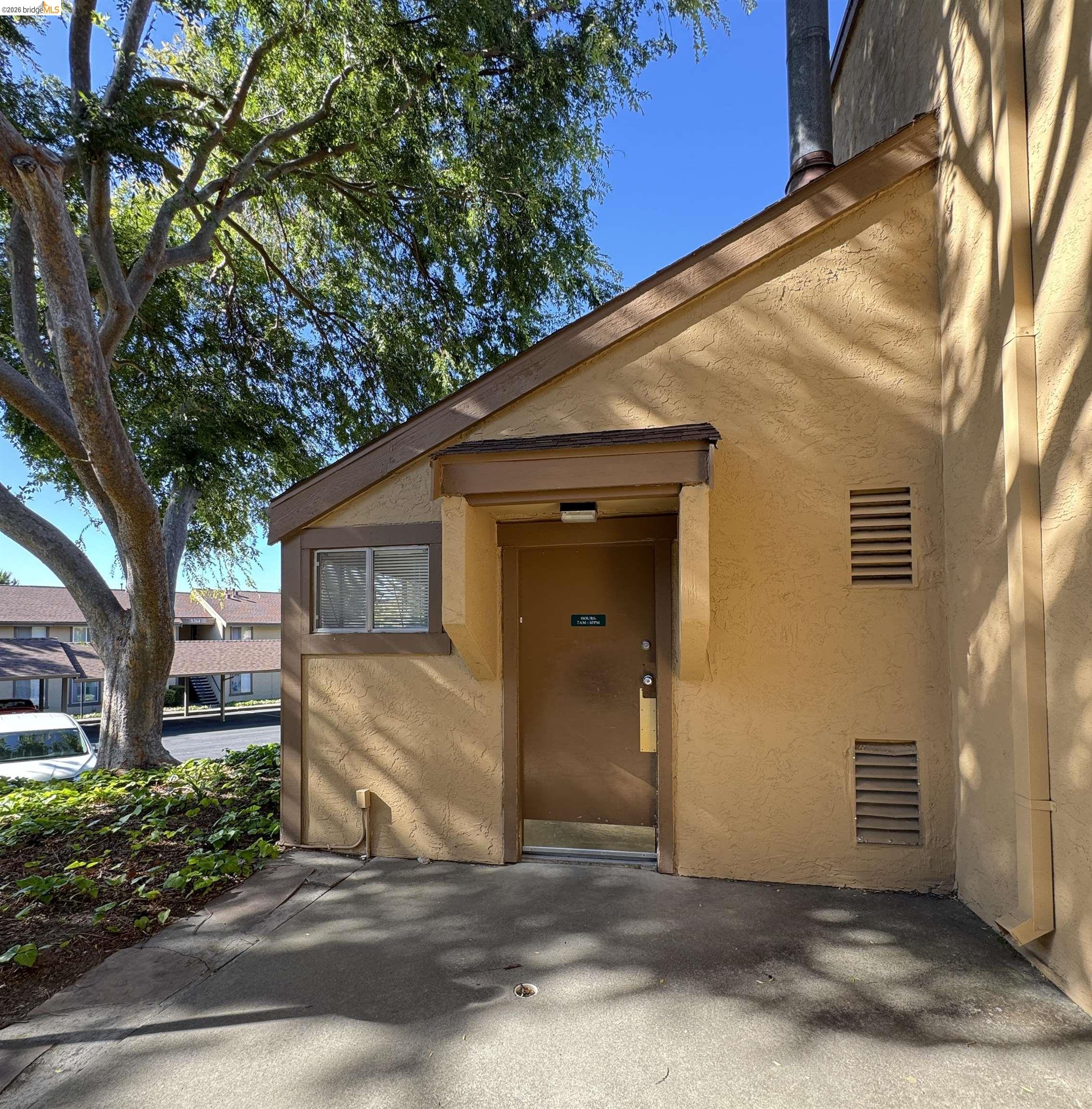 5317 Ridgeview Circle, Unit 6 El Sobrante, CA 94803 - Photo 11 of 15