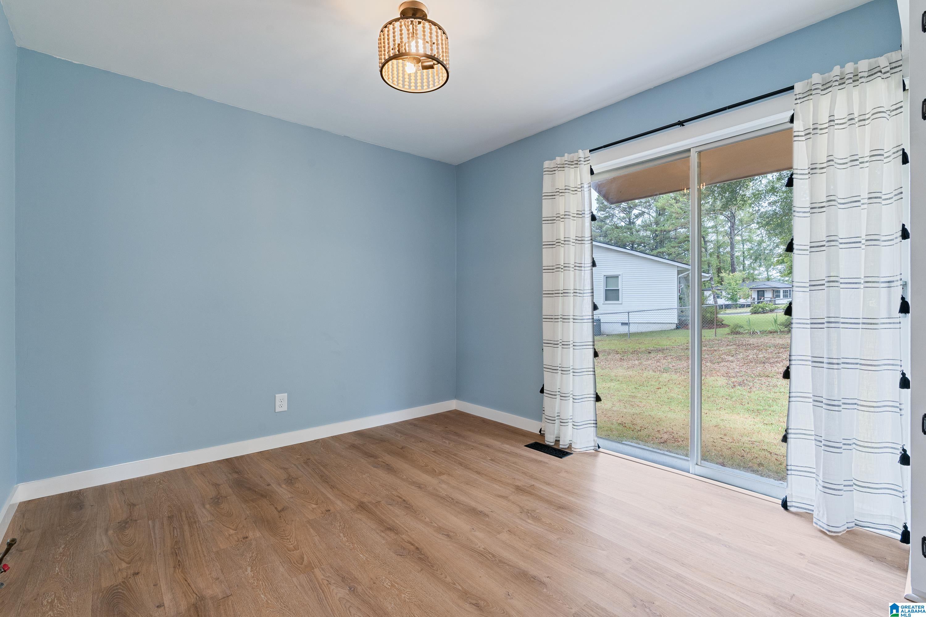 104 Harris Avenue Oneonta, AL 35121 - Photo 7 of 22