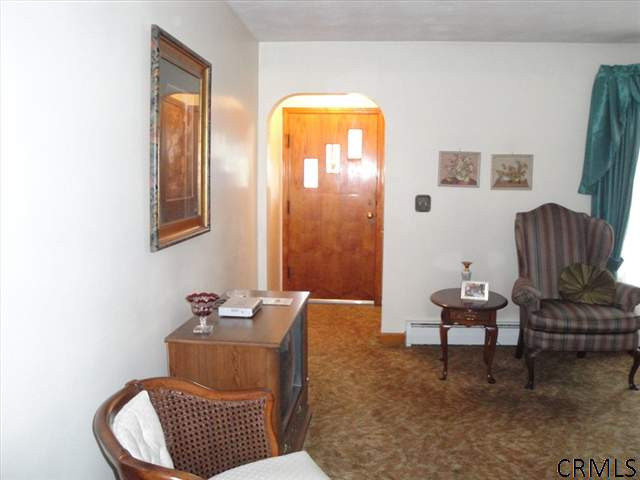 1054 Riggi Avenue Rotterdam, NY 12303 - Photo 3 of 15 Photo 3