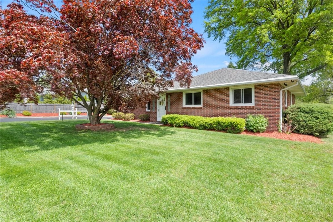 236 Fisher Road Chili, NY 14624 - Photo 4 of 38