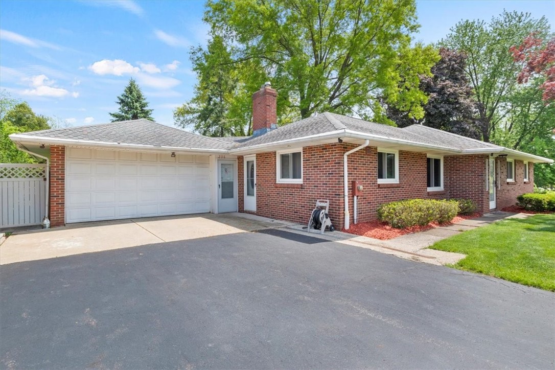 236 Fisher Road Chili, NY 14624 - Photo 5 of 38