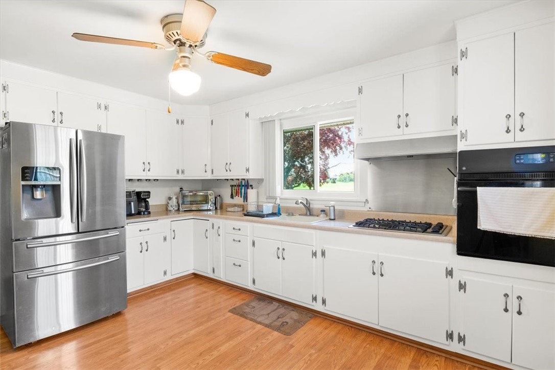 236 Fisher Road Chili, NY 14624 - Photo 7 of 38