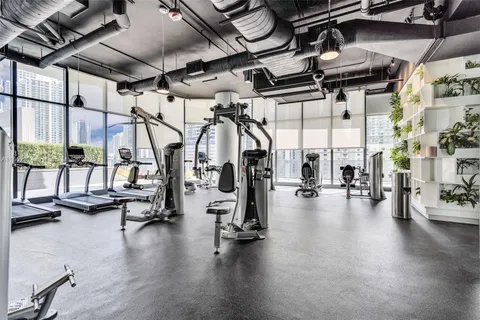 $639,977 | 45 Southwest 9th Street, Unit 2204, Miami, FL 33130