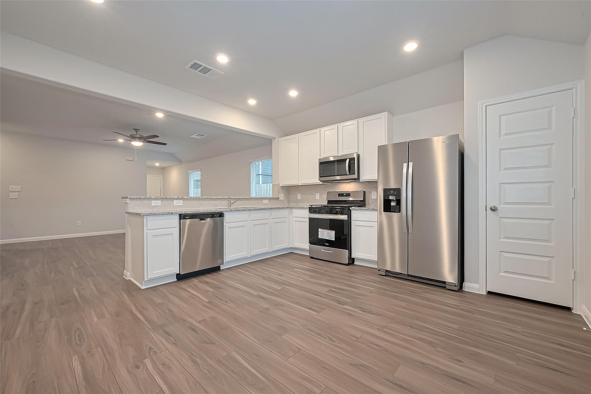 2412 Cave Fish Drive Conroe, TX 77384 - Photo 13 of 40