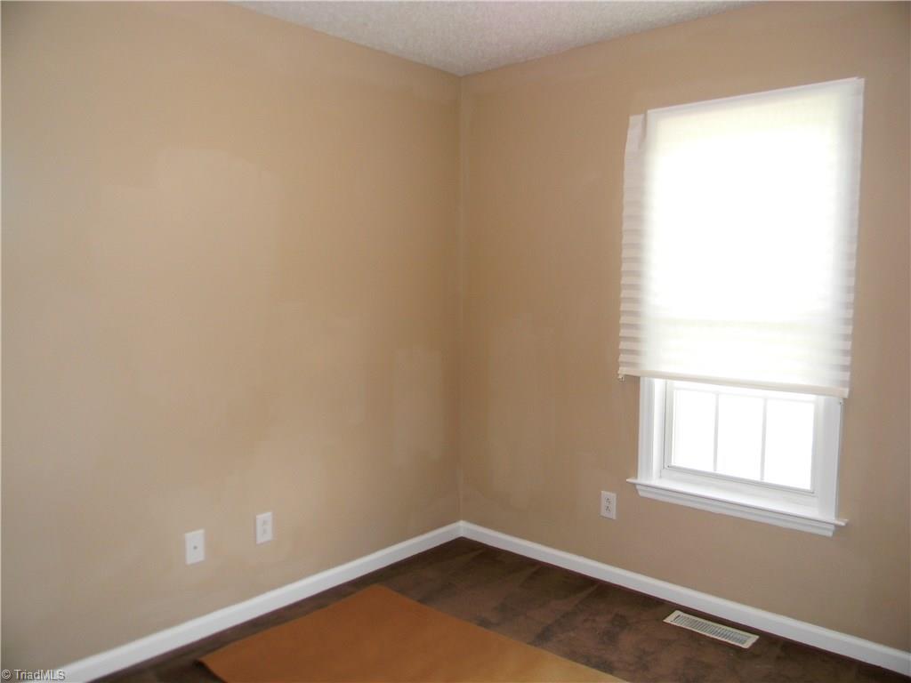 4680 Hampton Road Clemmons, NC 27012 - Photo 21 of 27 3rd Bedroom