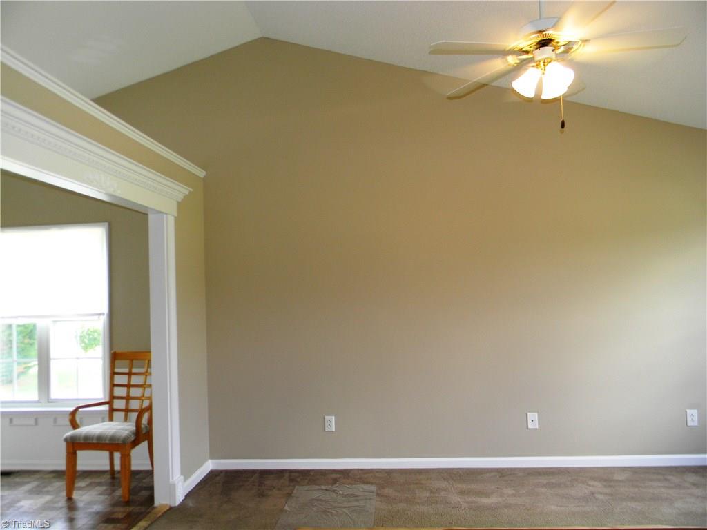 4680 Hampton Road Clemmons, NC 27012 - Photo 6 of 27 Additional View of Spacious Living Room