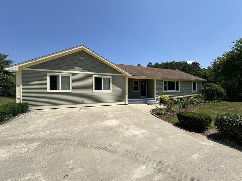 72 Stafford Road Monson, MA 01057 - Photo 4 of 37