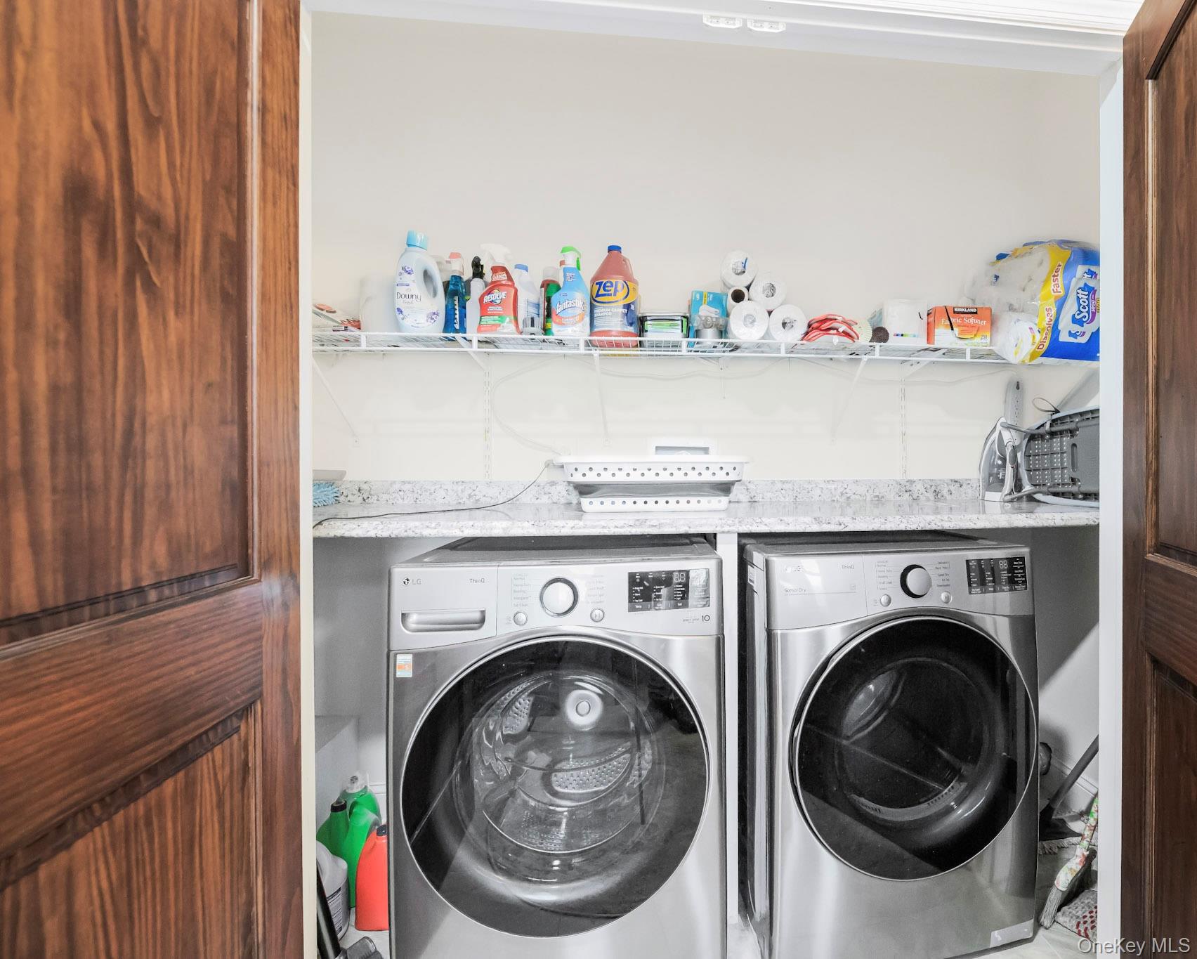 248 Rockne Road Yonkers, NY 10701 - Photo 25 of 40 Laundry area with washer and clothes dryer