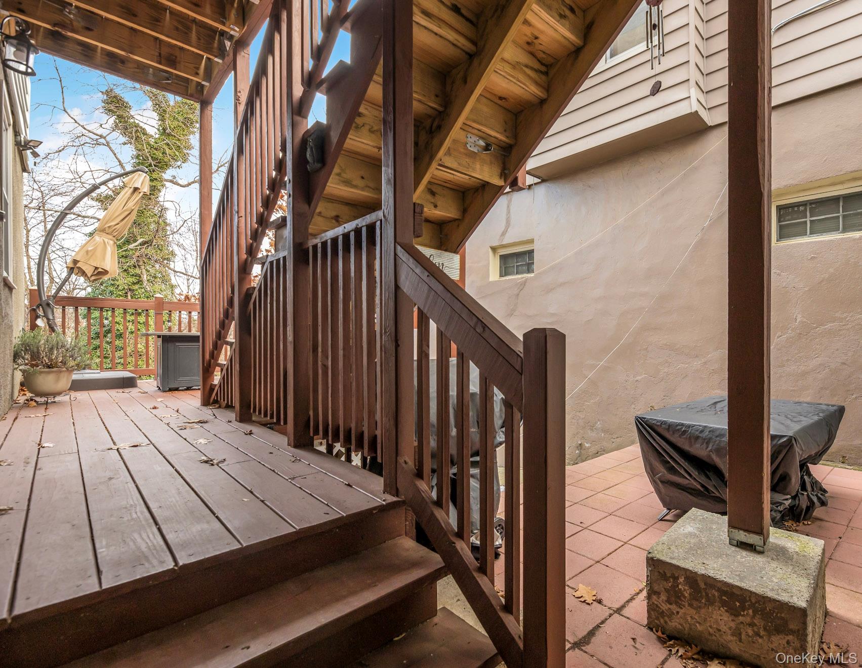 248 Rockne Road Yonkers, NY 10701 - Photo 6 of 40 Deck with stairs