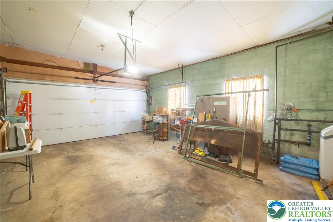 627 North Main Street Allentown, PA 18104 - Photo 24 of 24 a view of a garage