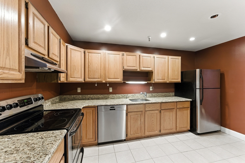 235 State Street, Unit 220 Springfield, MA 01103 - Photo 13 of 40