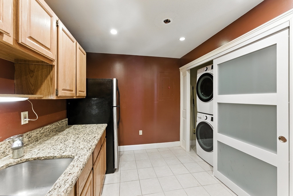 235 State Street, Unit 220 Springfield, MA 01103 - Photo 16 of 40